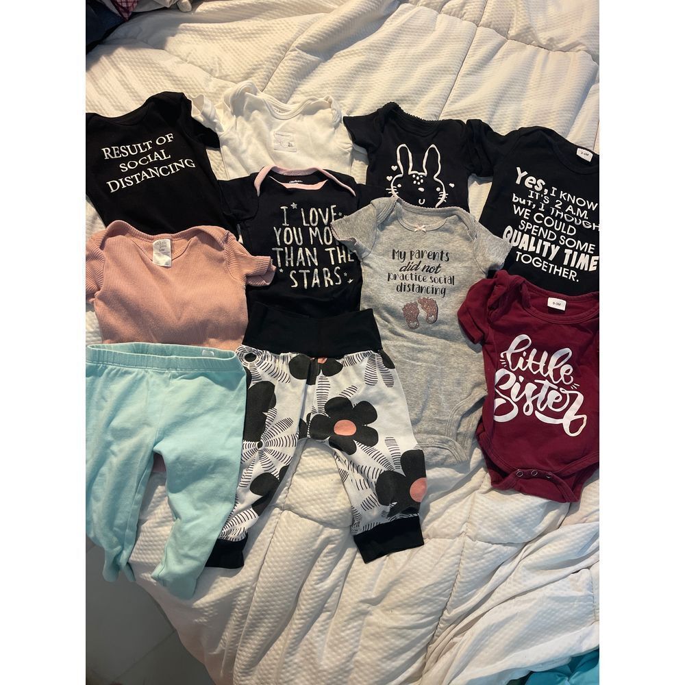 Adorable Baby Onesie 10 piece Bundle -‎ Funny Quotes & Cute Designs for 0-3/ 3-6